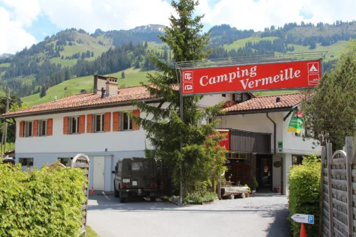 Camping Vermeille mit Ladestationen