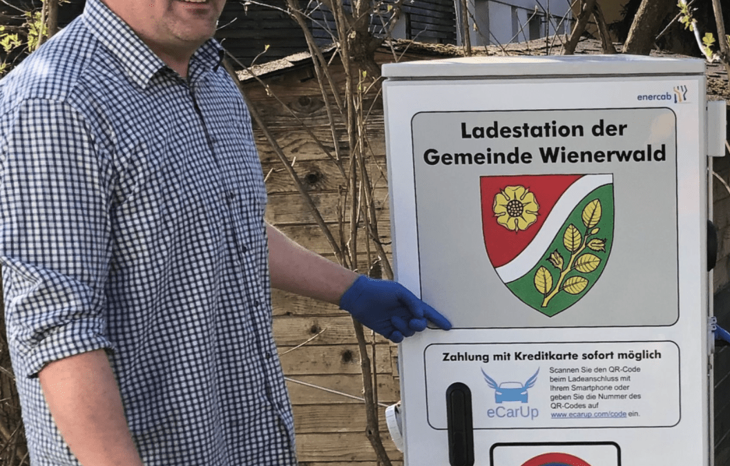 Erste E-Tankstelle im Wiederwald